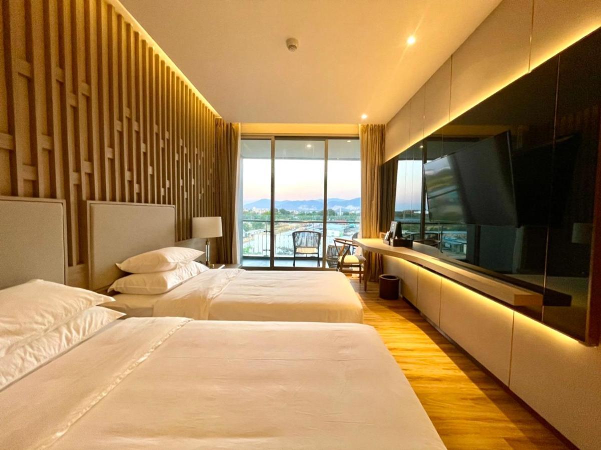 Symphony Of The Sea Hotel Bang Saen Luaran gambar
