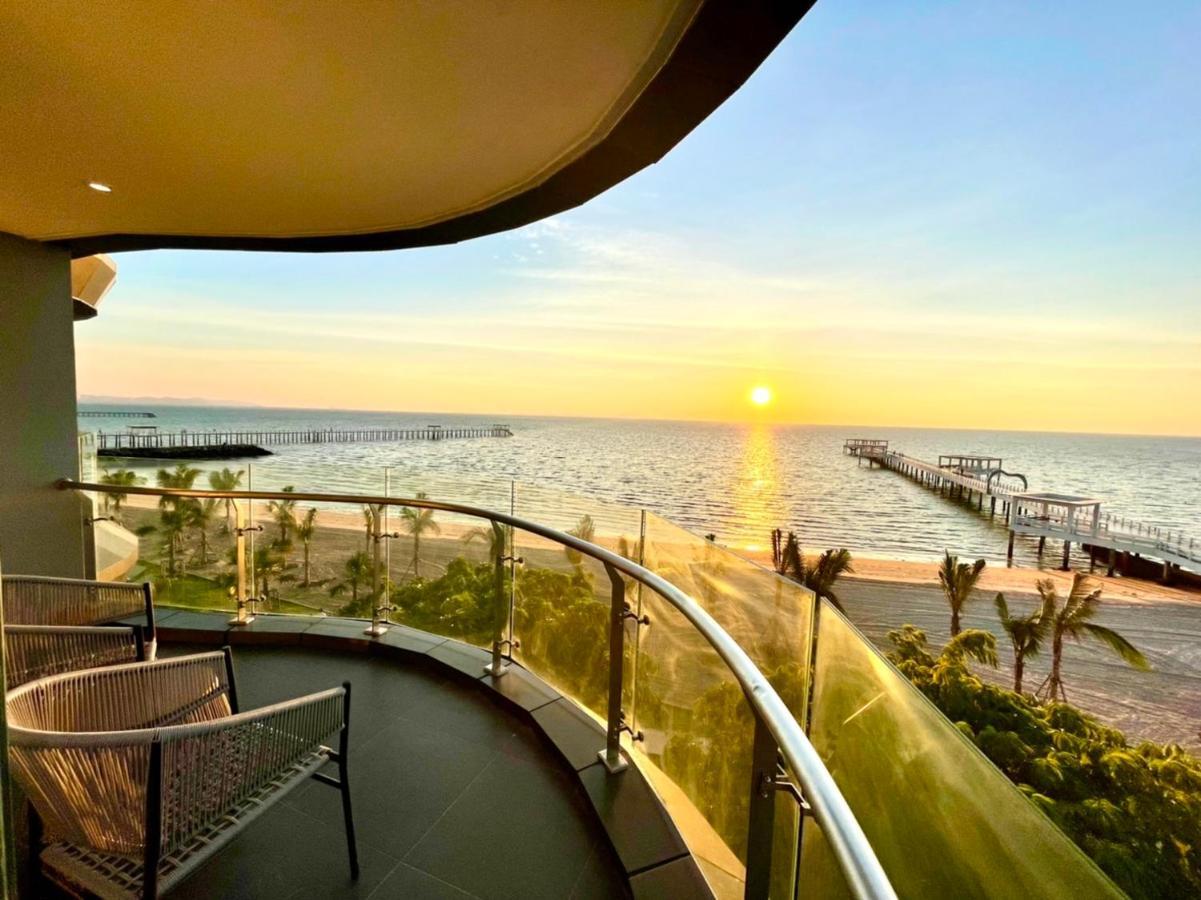 Symphony Of The Sea Hotel Bang Saen Luaran gambar