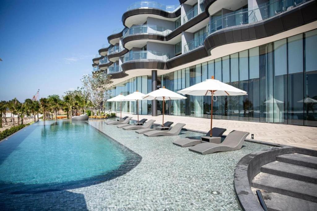 Symphony Of The Sea Hotel Bang Saen Luaran gambar